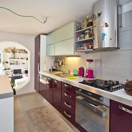 In Mit Terrasse Und Grill By Interhome غييكا