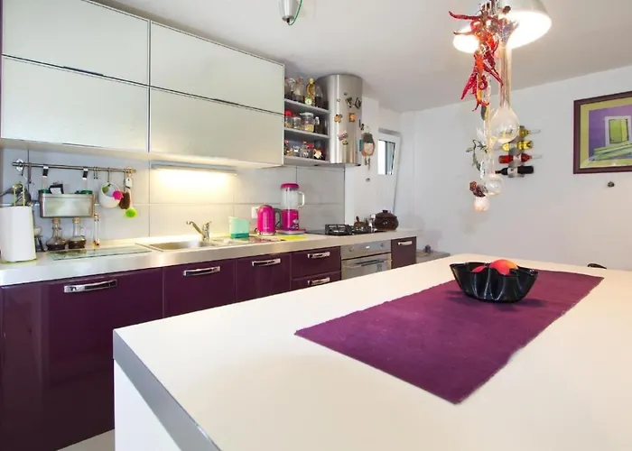 In Mit Terrasse Und Grill By Interhome